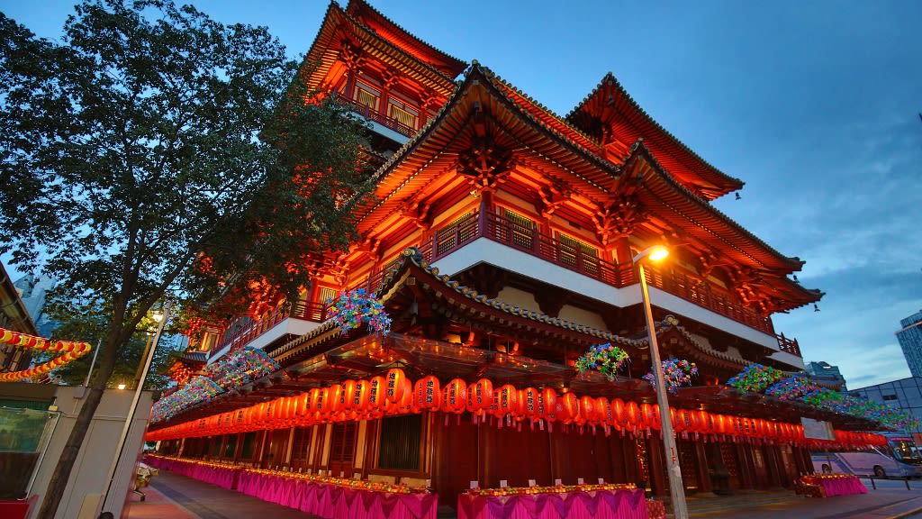 Buddha Tooth Relic Temple: A Sanctuary of Buddhist Wisdom