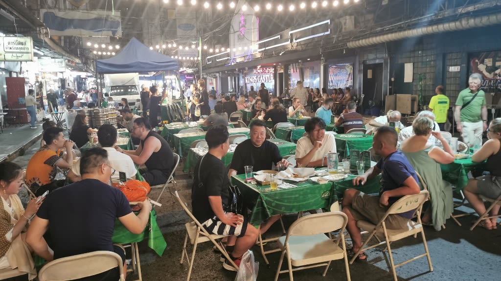 Patpong Night Market: An Electric Mix of Bargains and Nightlife