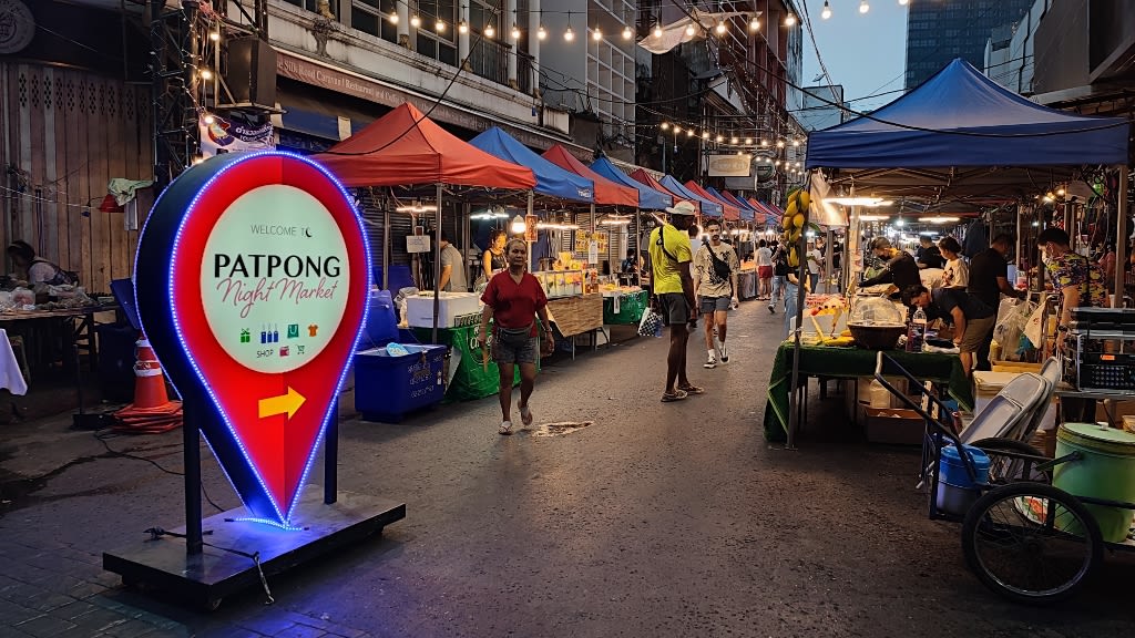 Patpong Night Market: An Electric Mix of Bargains and Nightlife