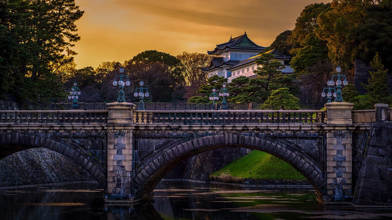 Visit the Imperial Palace East Gardens near Tokyo Station