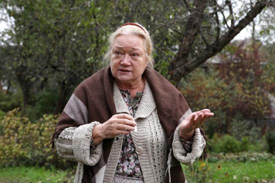 Актриса Людмила Полякова Актриса Людмила Полякова