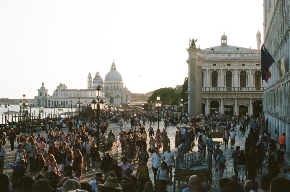 busy-venice busy-venice