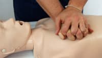 Learn CPR, AED and First Aid with 7 Steps!