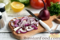 Фото приготовления рецепта: Салат из морепродуктов и овощей - шаг №3