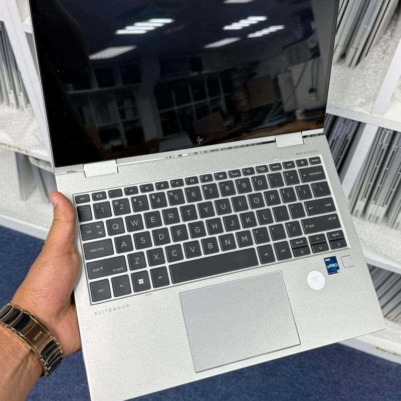 HP 830 G9 x360 Touchscreen 16gb/256gb