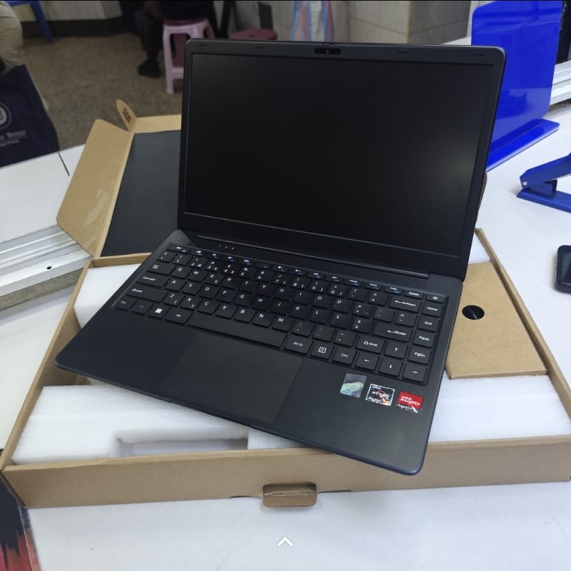 Toshiba AMD Ryzen 5 Laptop