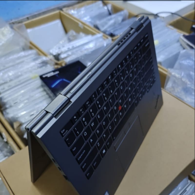 Lenovo Thinkpad X380 Yoga Coi5 8th gen 16gb ram 256ssd touch X360 with a stylus pen.