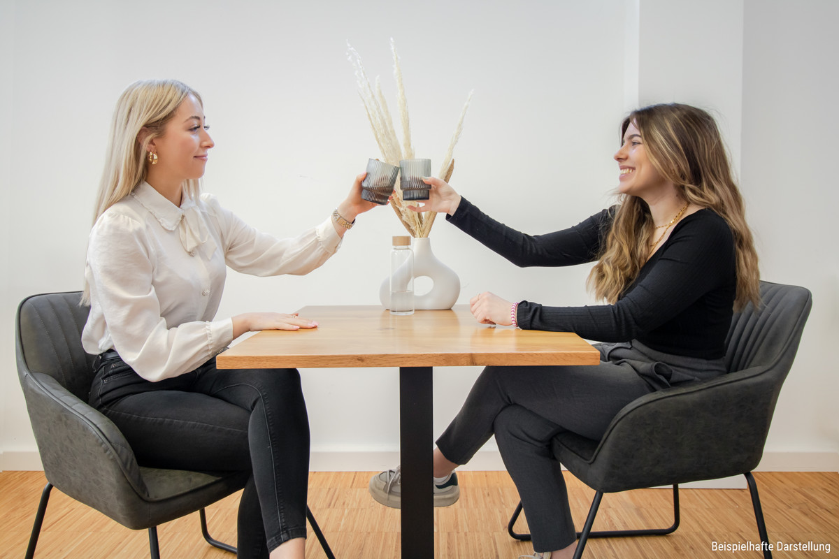Möblierte 1-Zimmer Wohnung mit großartiger Loggia zentral in Heilbronn wartet auf Sie! - Photo 1