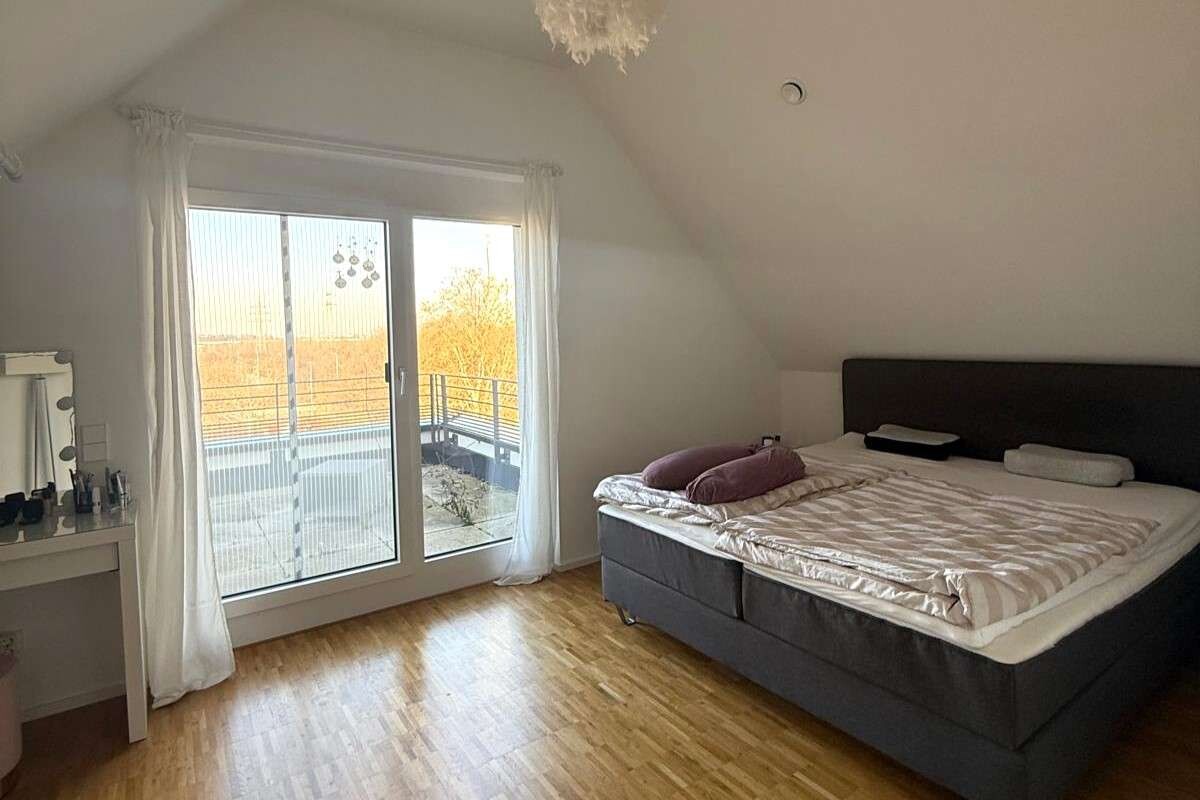 Exklusive 4,5-Zimmer-Wohnung mit traumhaften Balkone Südwest Ausrichtung - Photo 4