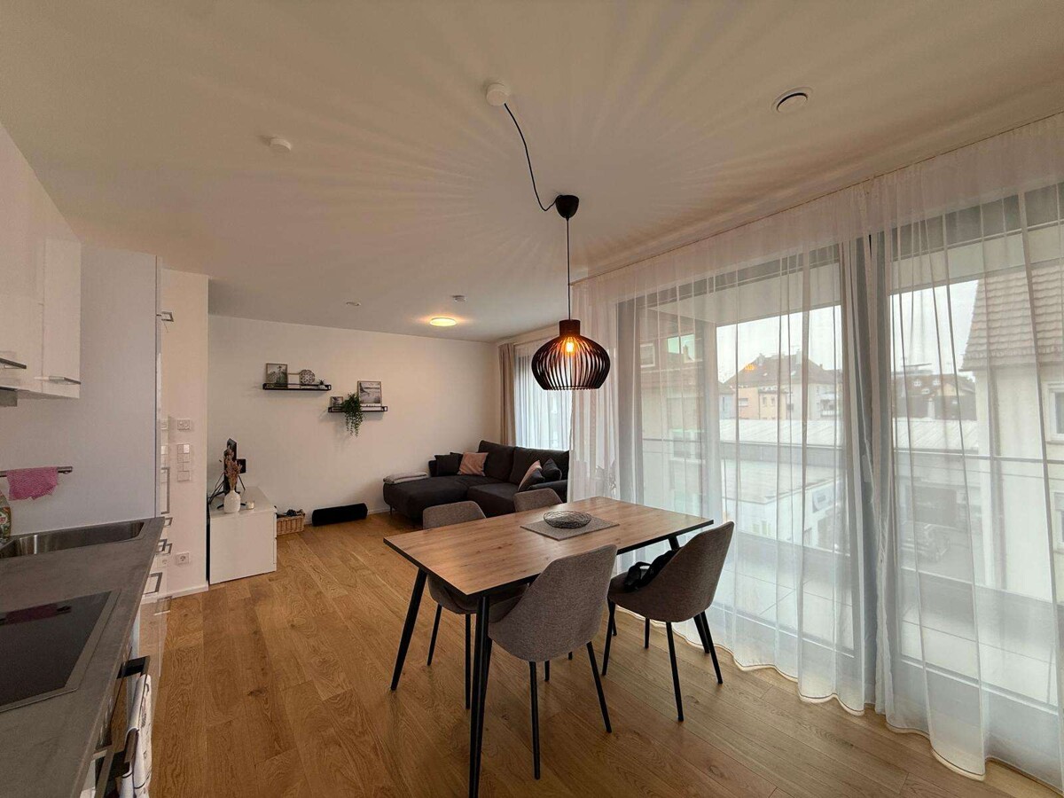 Wunderschöne, Helle 2-Zimmer Wohnung mit traumhafter Loggia zu vermieten! - Foto 1