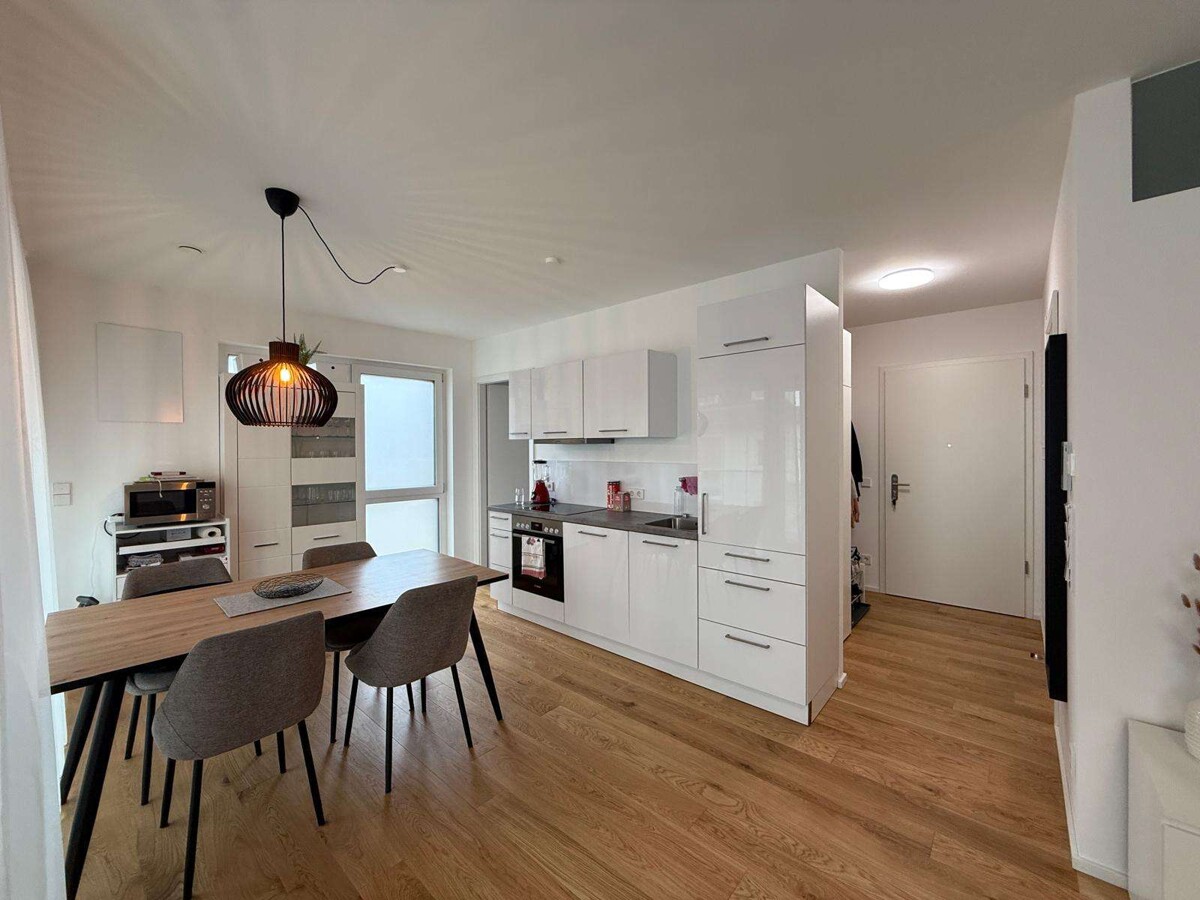 Wunderschöne, Helle 2-Zimmer Wohnung mit traumhafter Loggia zu vermieten! - Foto 5