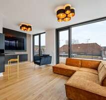 Wunderschöne 3-Zimmer Penthouse-Wohnung mit Dachterrasse und Weitblick auf den Wartberg sucht Sie! - Foto 1