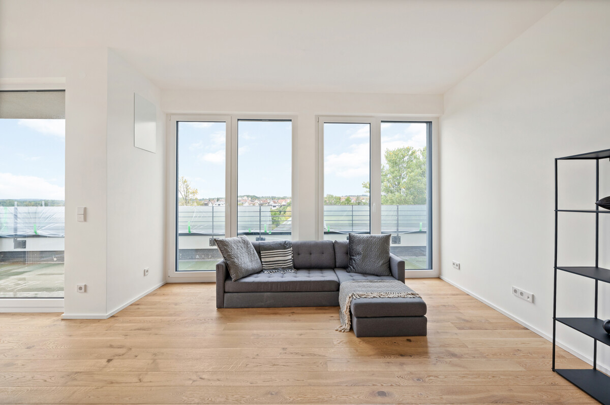 *ERSTBEZUG* Traumhafte 2-Zimmer Wohnung mit eigenem Gartenanteil direkt in Flussnähe! - Photo 1