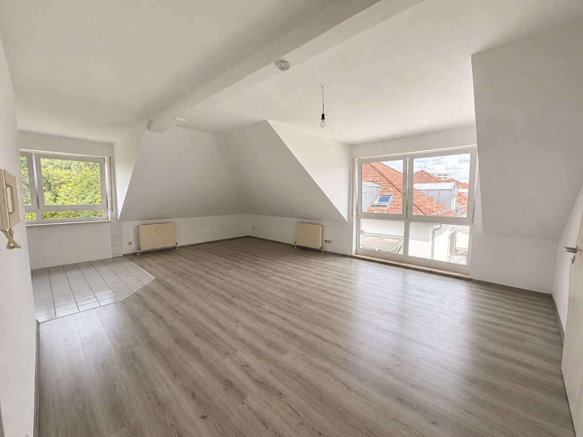Zentrale Einzimmerwohnung in Bad Friedrichshall zu vermieten ! - Foto 5