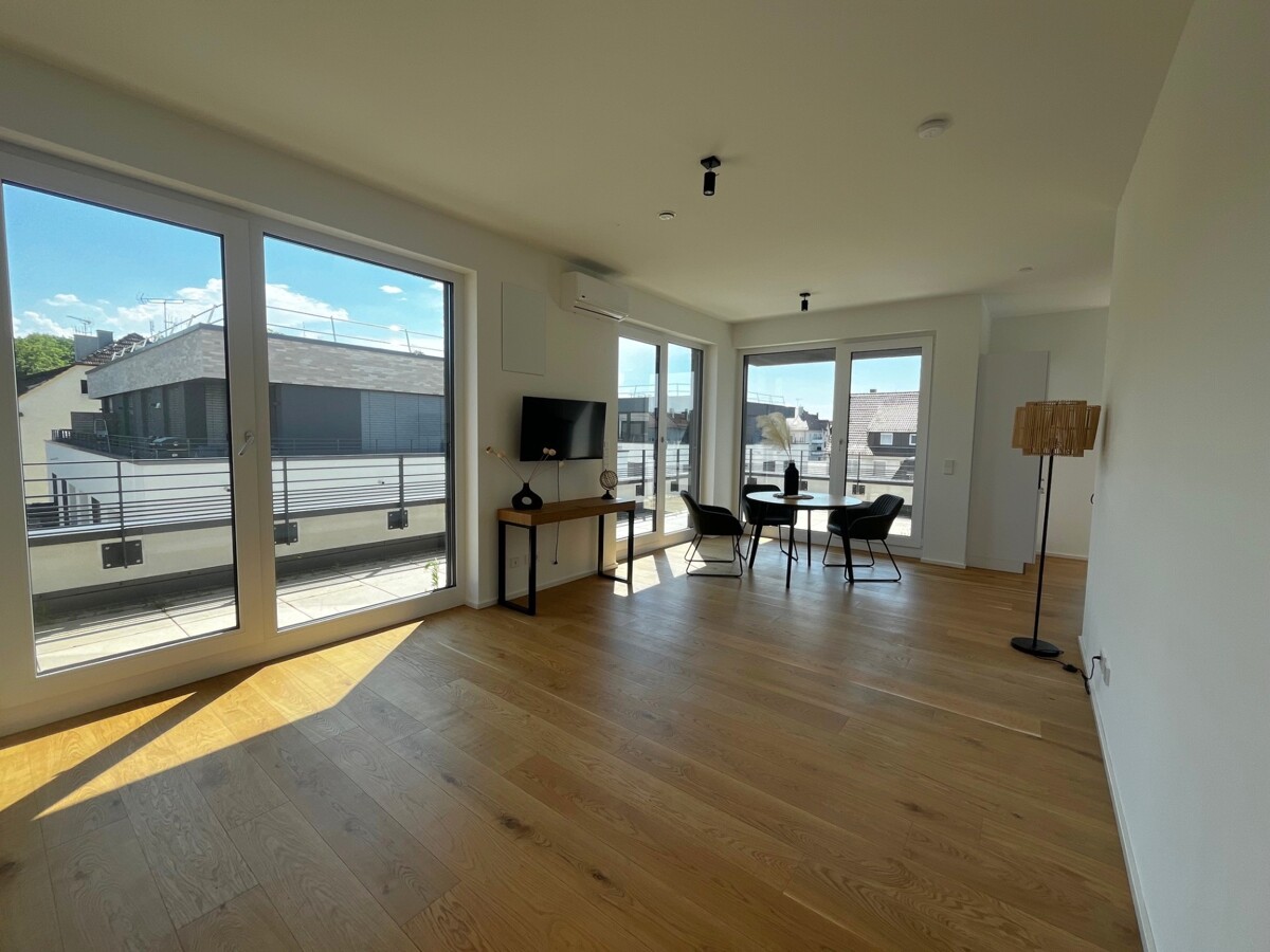 Stylische 2,5-Zimmer Penthouse-Wohnung in erstklassiger Lage zu vermieten! - Foto 2