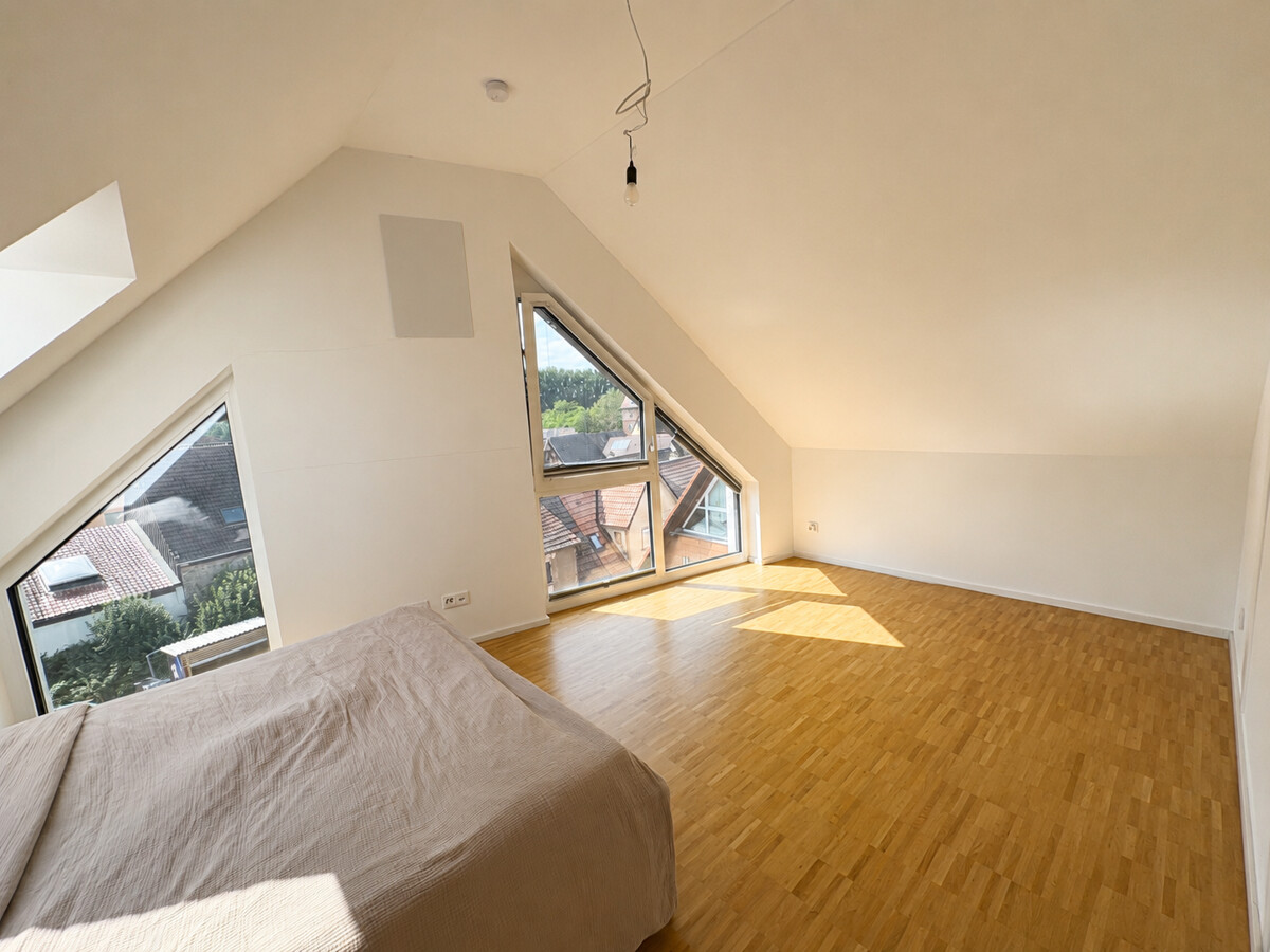 Traumhafte 4,5 Zimmer Maisonettewohnung mit schöner Dachterrasse zu vermieten! - Photo 3