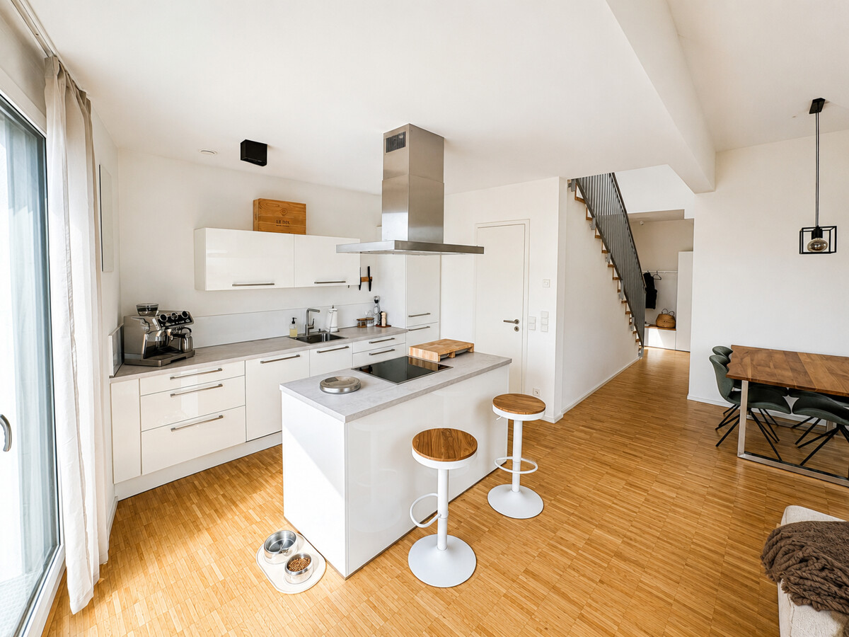 Traumhafte 4,5 Zimmer Maisonettewohnung mit schöner Dachterrasse zu vermieten! - Foto 4