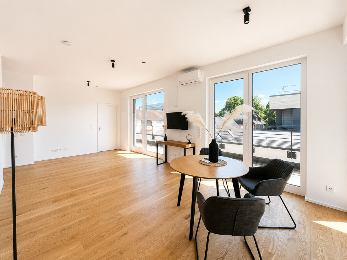 Stylische 2,5-Zimmer Penthouse-Wohnung in erstklassiger Lage zu vermieten! - Foto 2