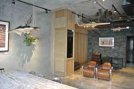 selected venue's interior or exterior images