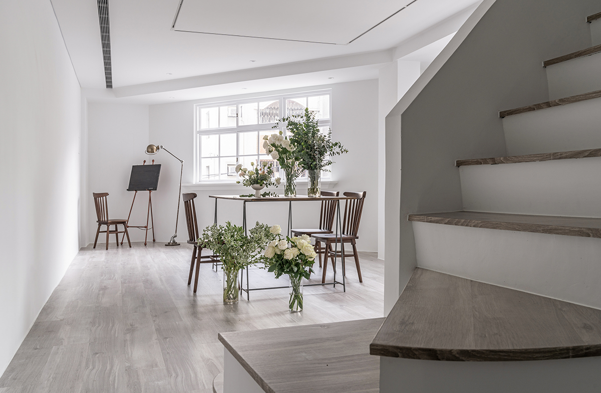 selected venue's interior or exterior images