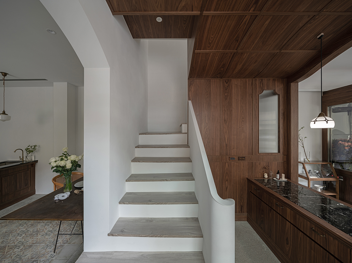 selected venue's interior or exterior images