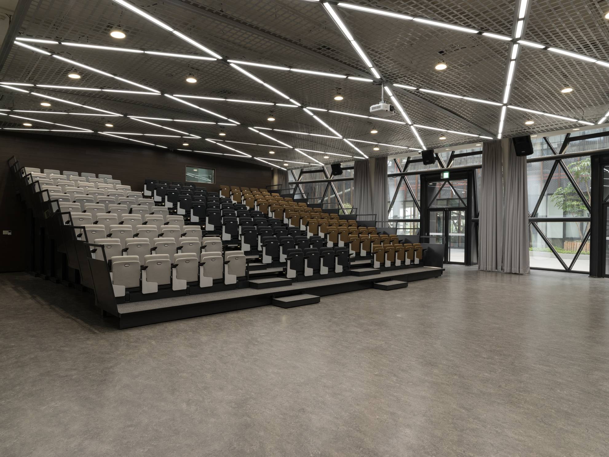 selected venue's interior or exterior images