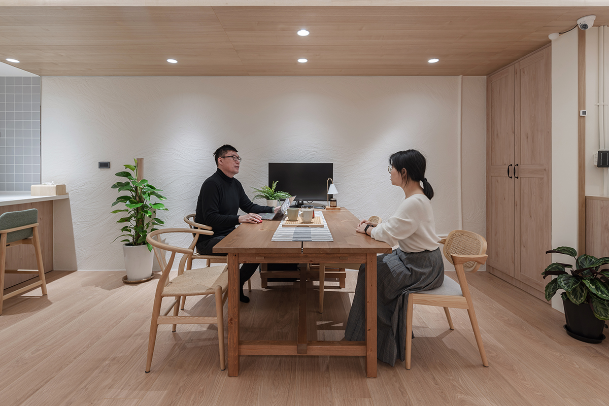 selected venue's interior or exterior images