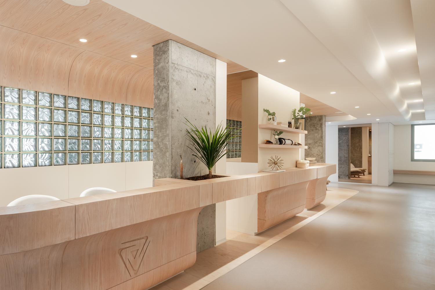 selected venue's interior or exterior images