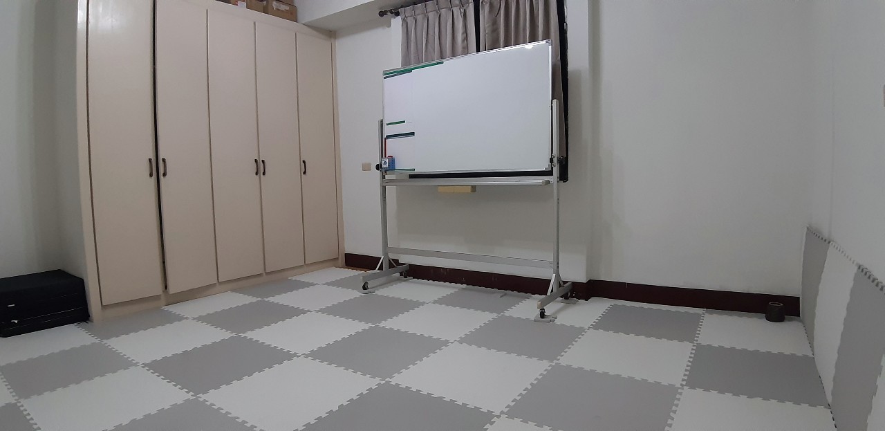 selected venue's interior or exterior images