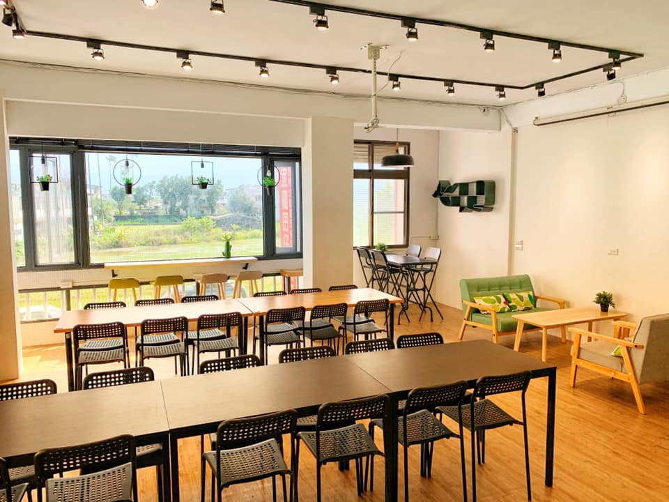 selected venue's interior or exterior images