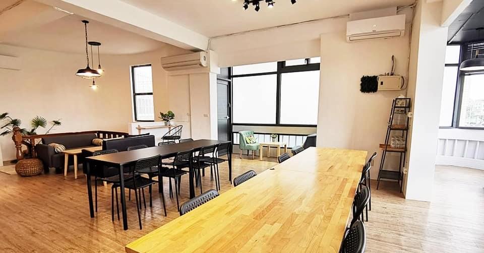 selected venue's interior or exterior images