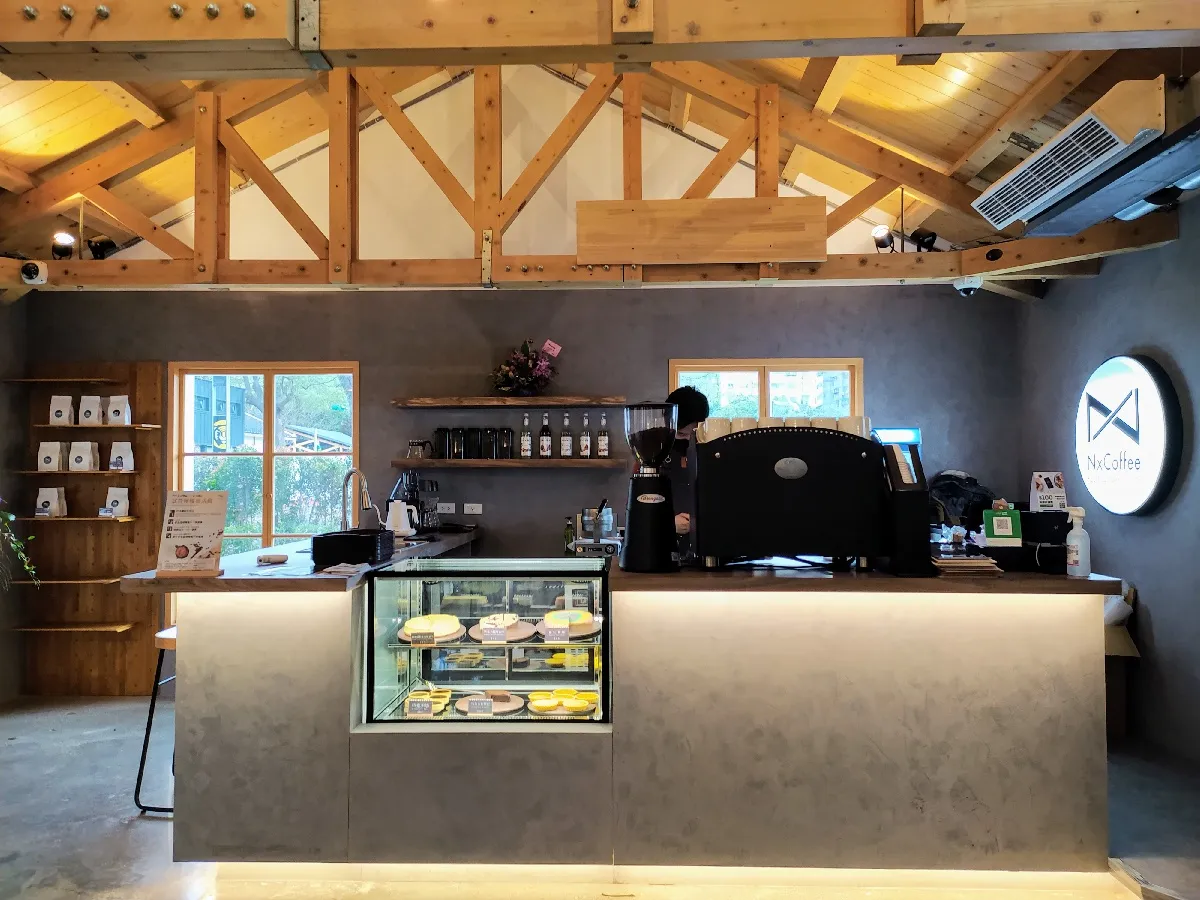 selected venue's interior or exterior images