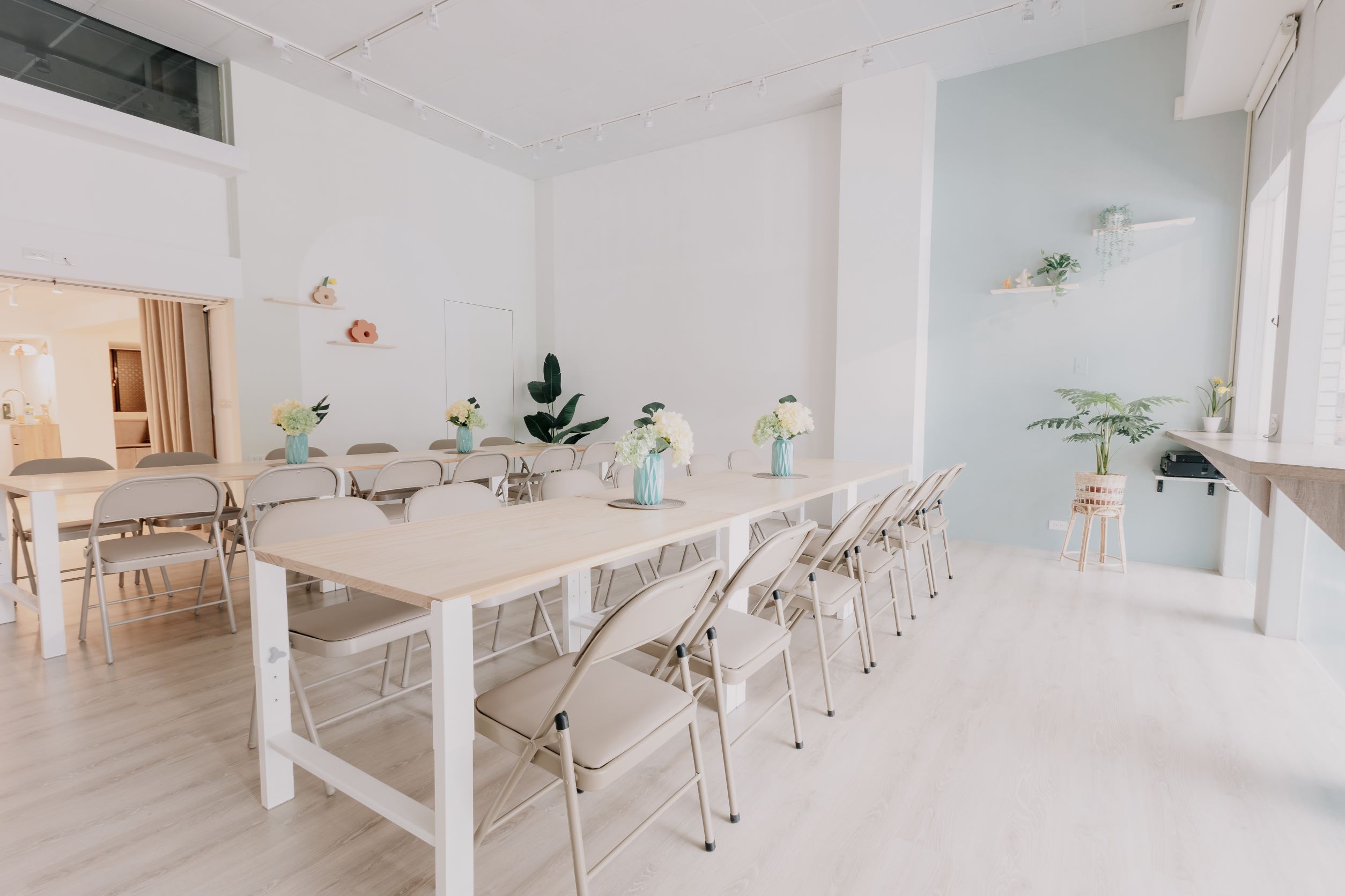 selected venue's interior or exterior images