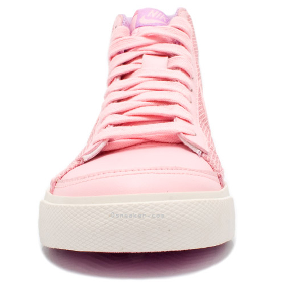 Nike Blazer Mid Pink Sample