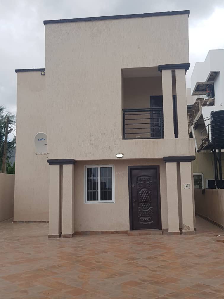 3bedroom with one maid quarters for sale