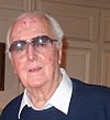 Nicole Trabaud avec l'invite d'honneur 2014 Hubert de Givenchy (cropped).jpg