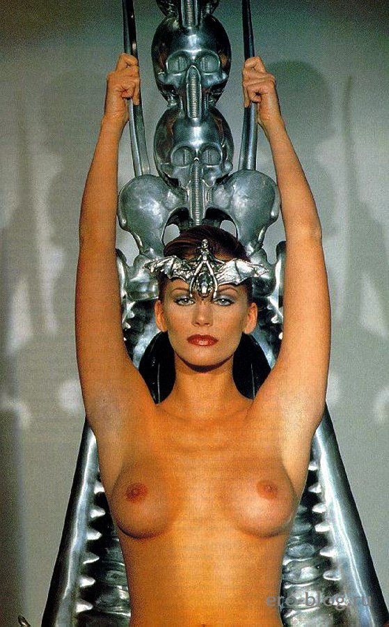 Natasha Henstridge | Наташа Хенстридж Голая обнаженная Natasha Henstridge | Наташа Хенстридж интимные фото звезды