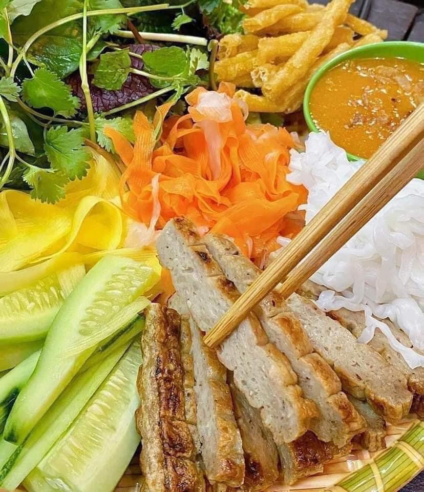 Nem Nướng Nha Trang tại bếp UIT