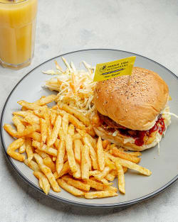 Middle East Zinger Chicken Burger