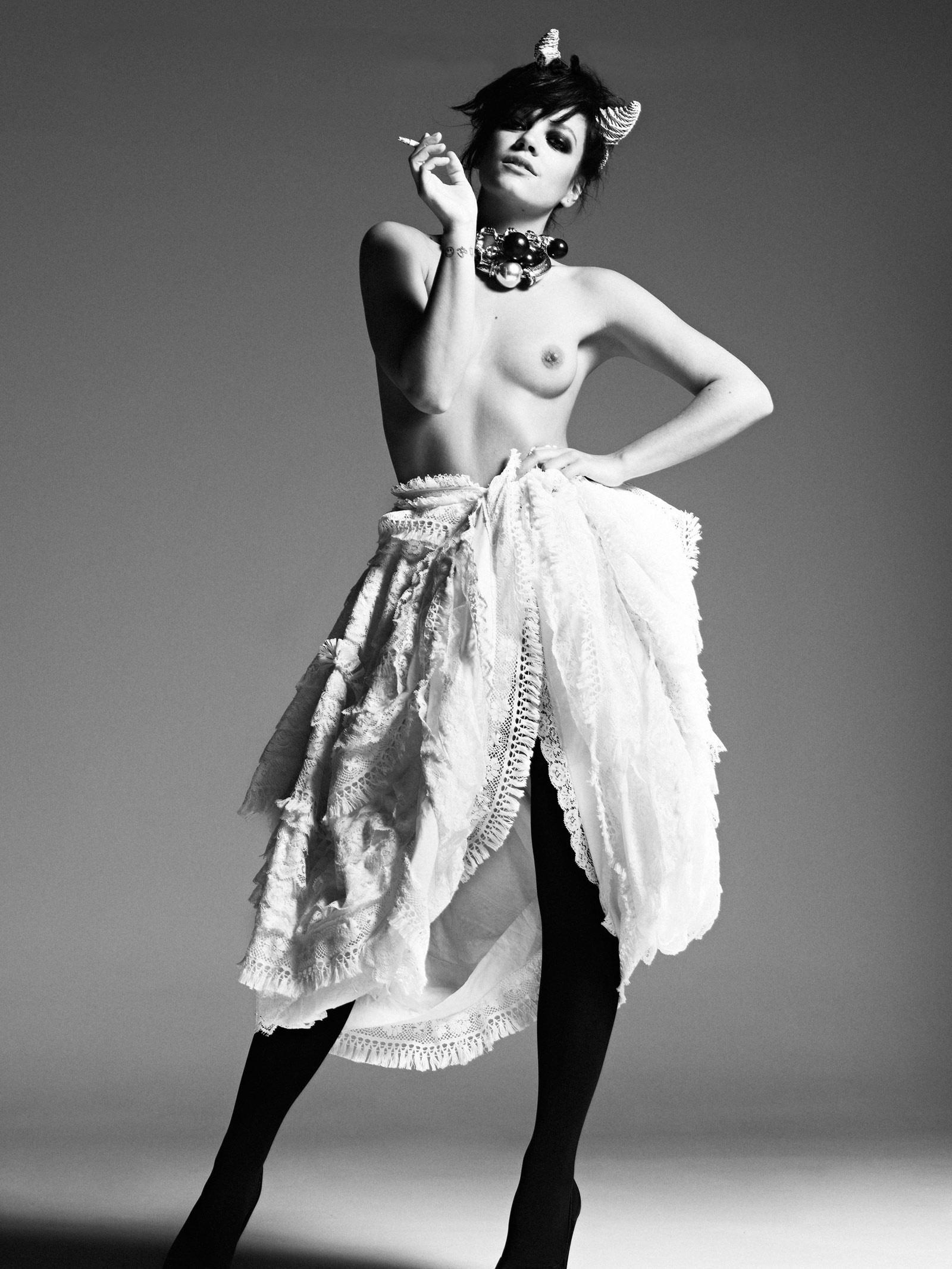 Lily-Allen-Nude-16