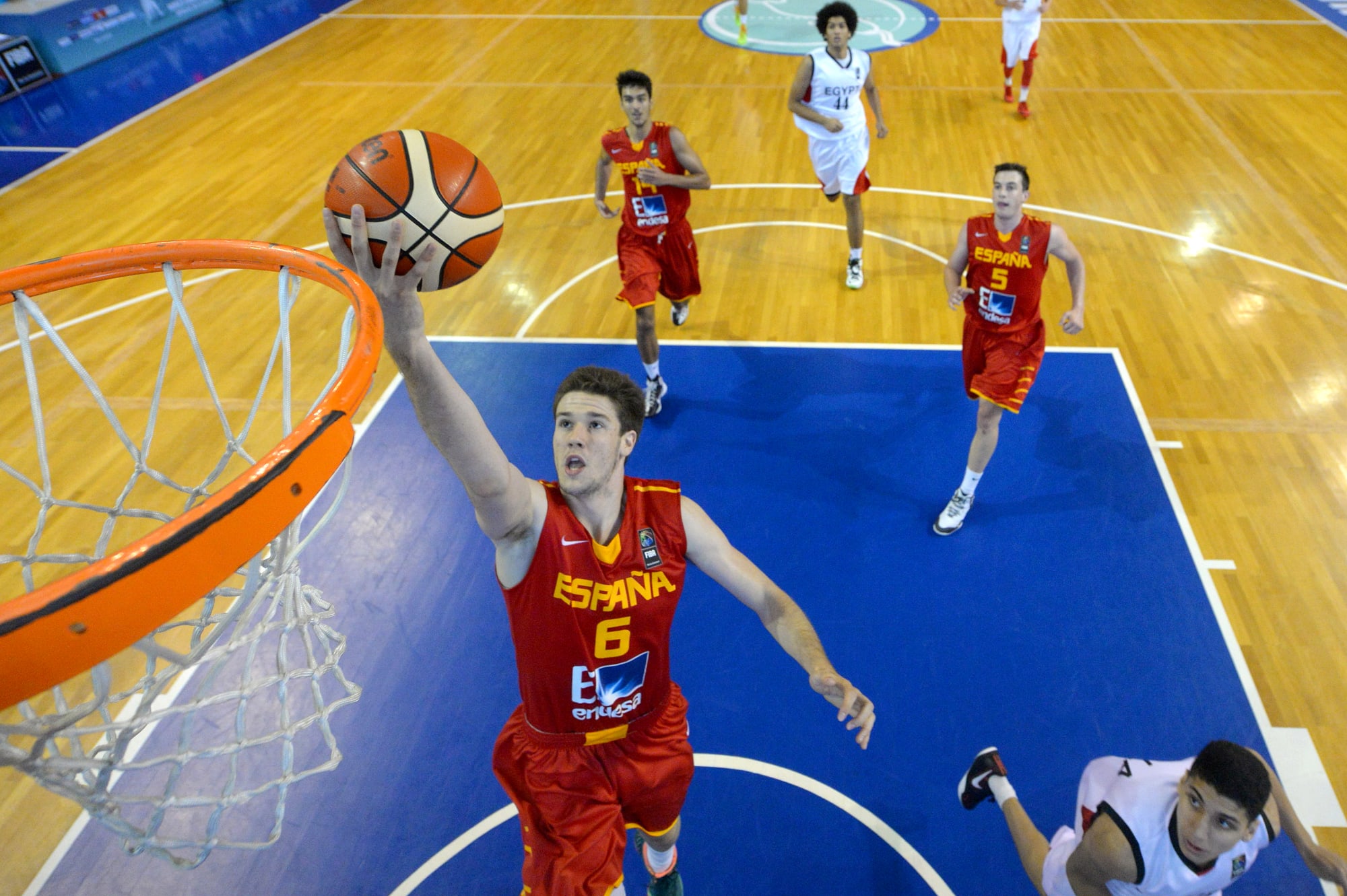 Spain withstand fight from Egypt to reach QuarterFinals FIBA.basketball