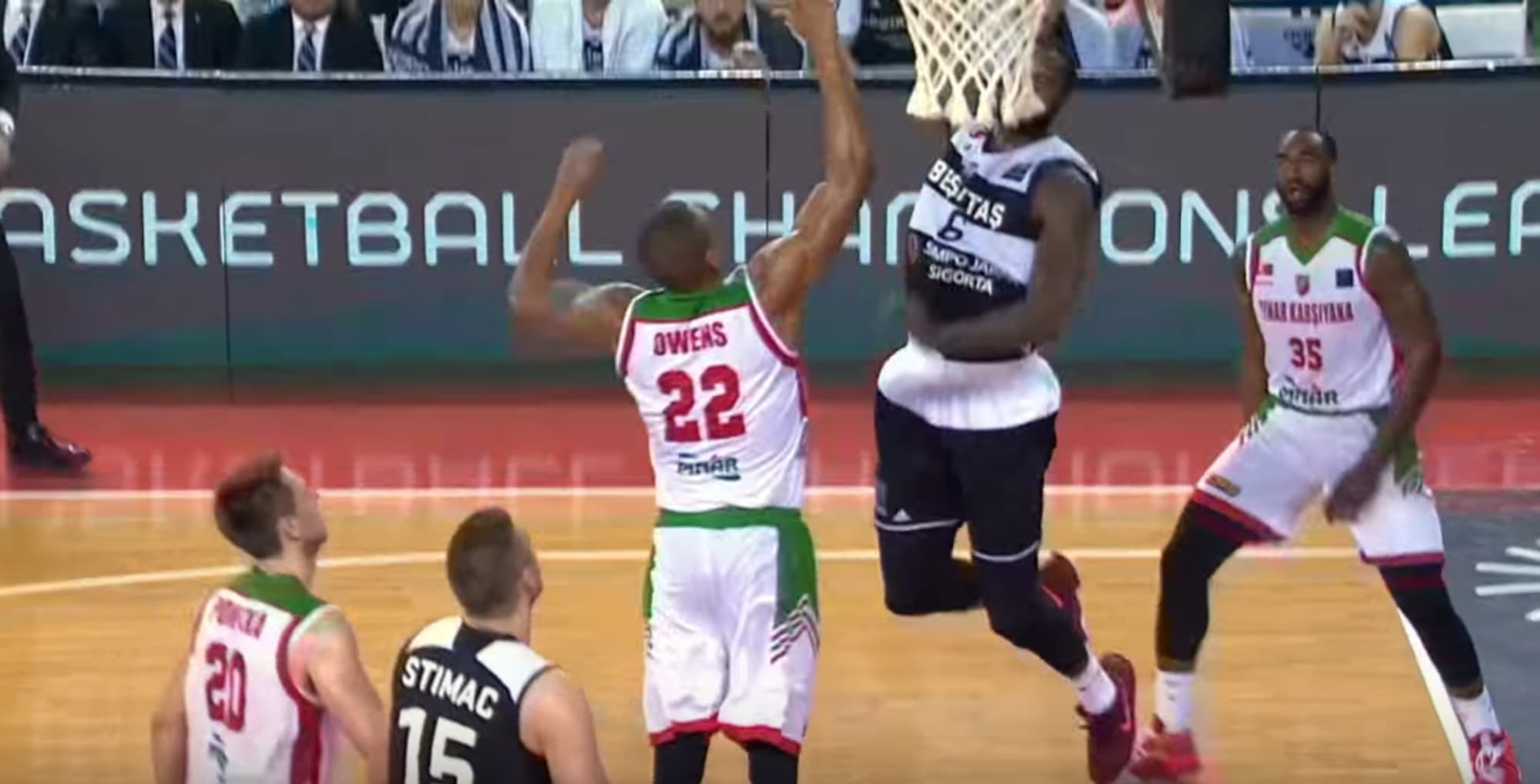 Earl Clark goes baseline for monster tomahawk dunk FIBA.basketball