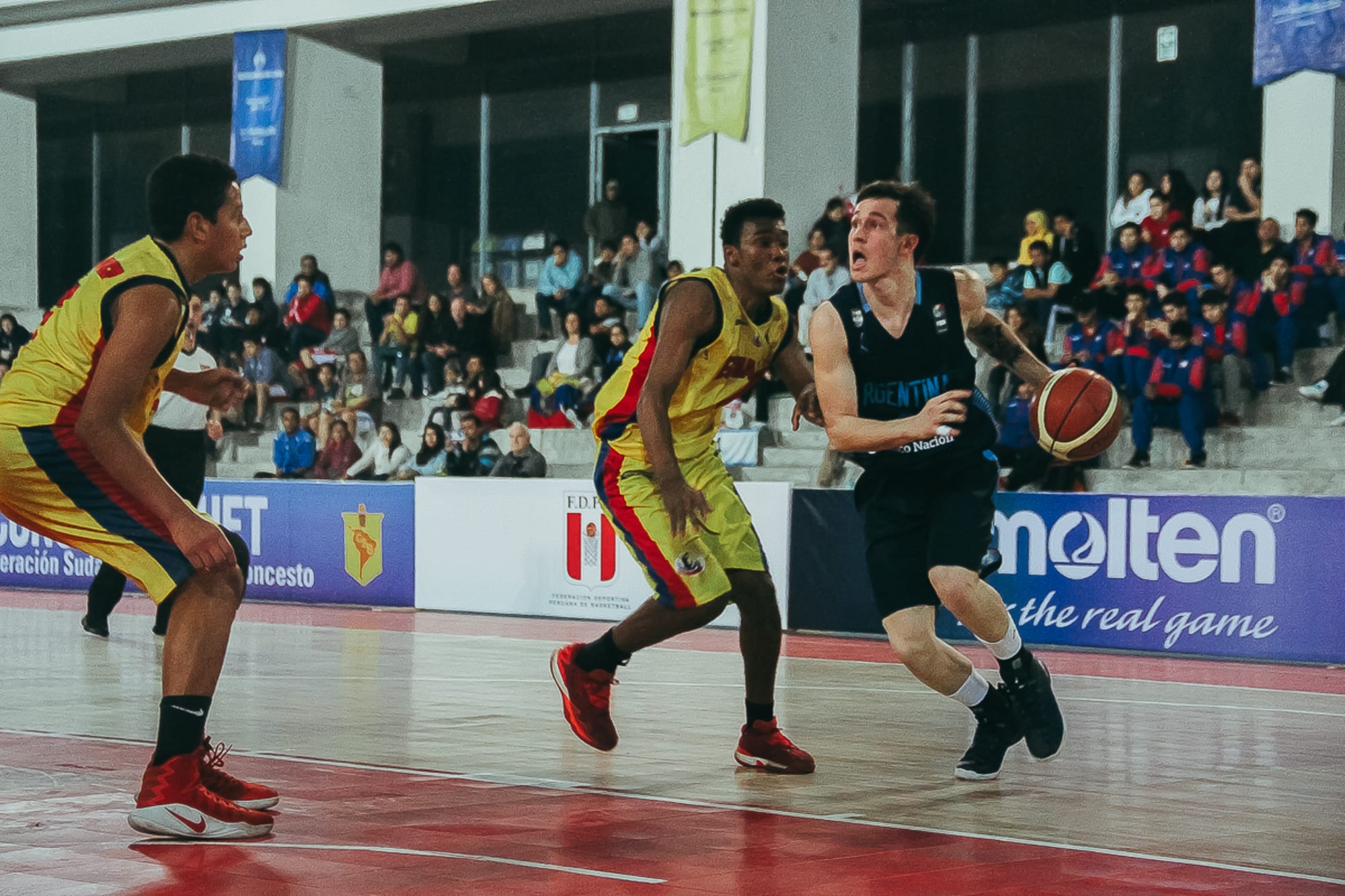 Argentina and Paraguay win in South American U17 Championship opener