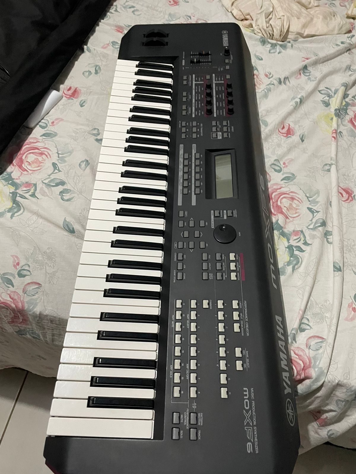 Moxf 6
