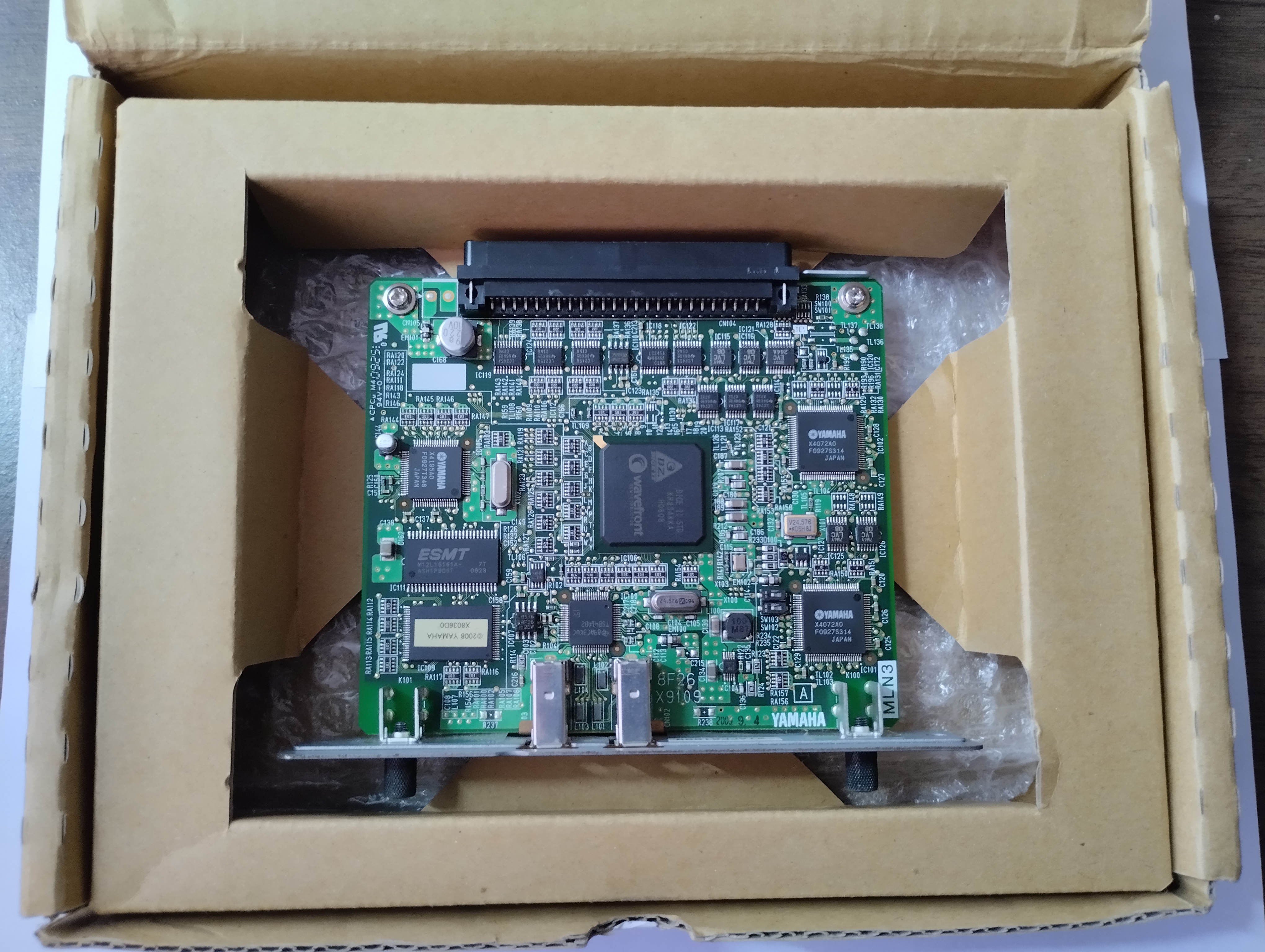 Yamaha mLAN16E2