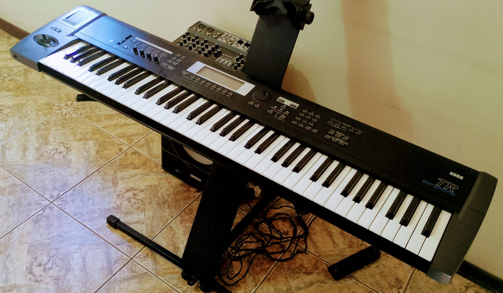 Korg TR
