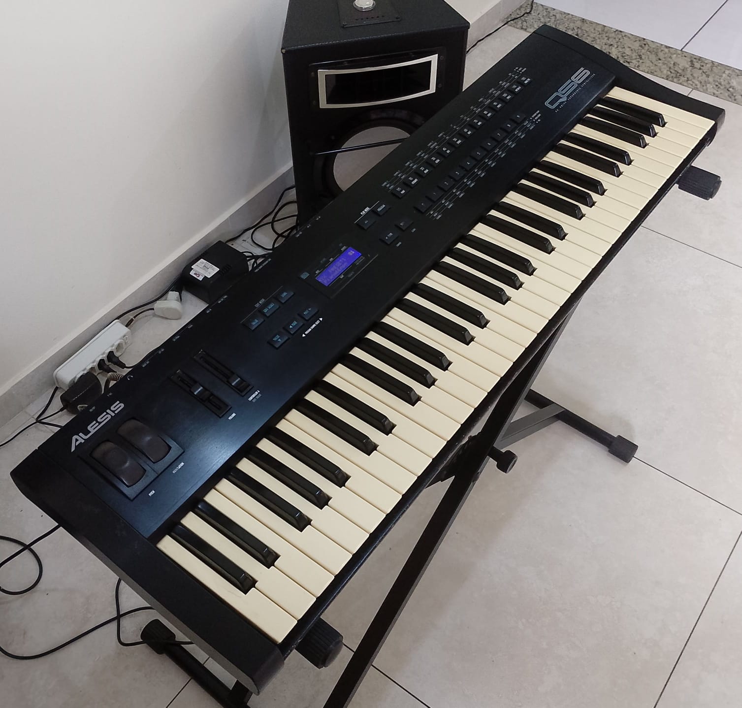 Alesis QS6