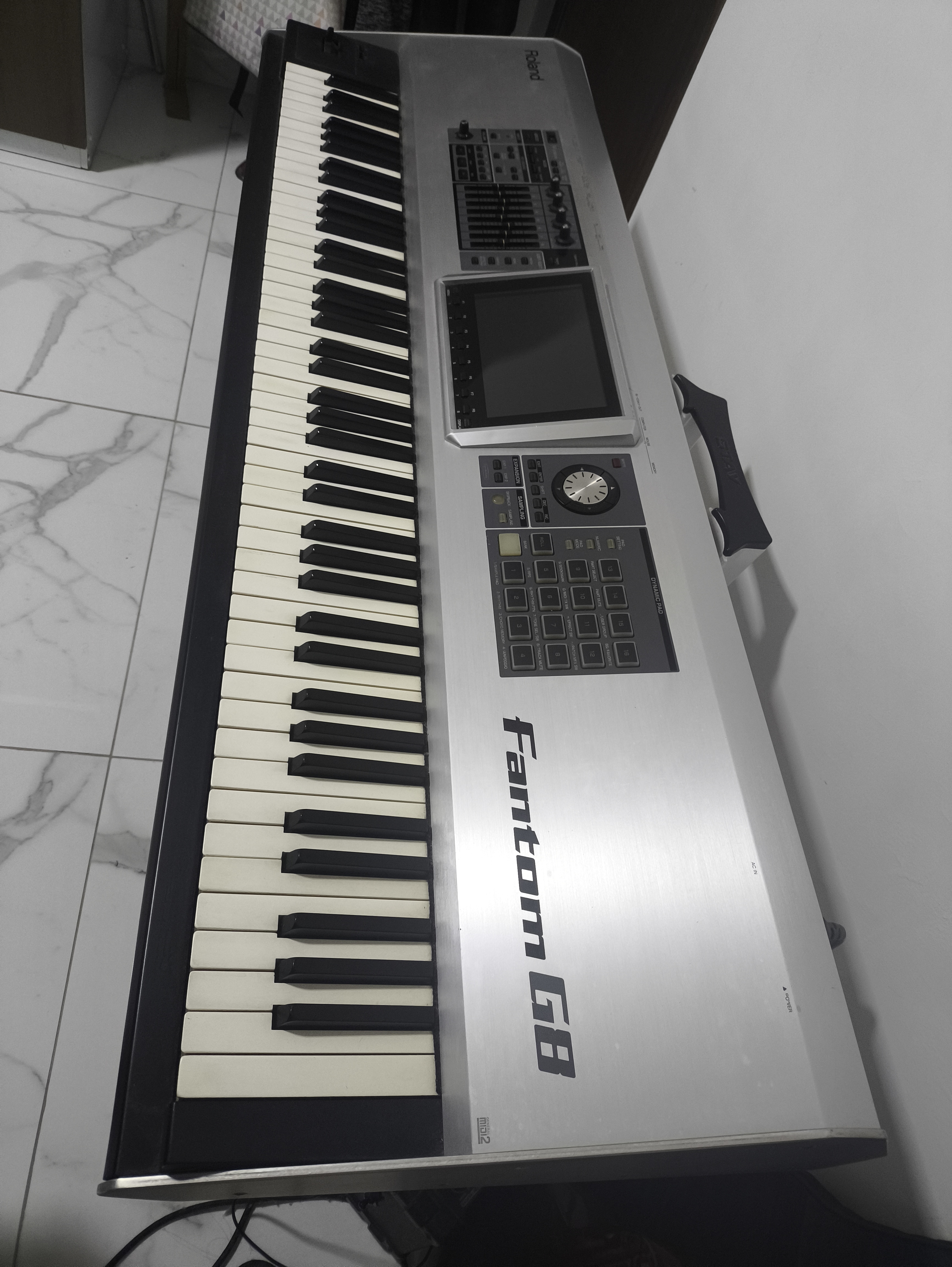 Roland Fantom G8