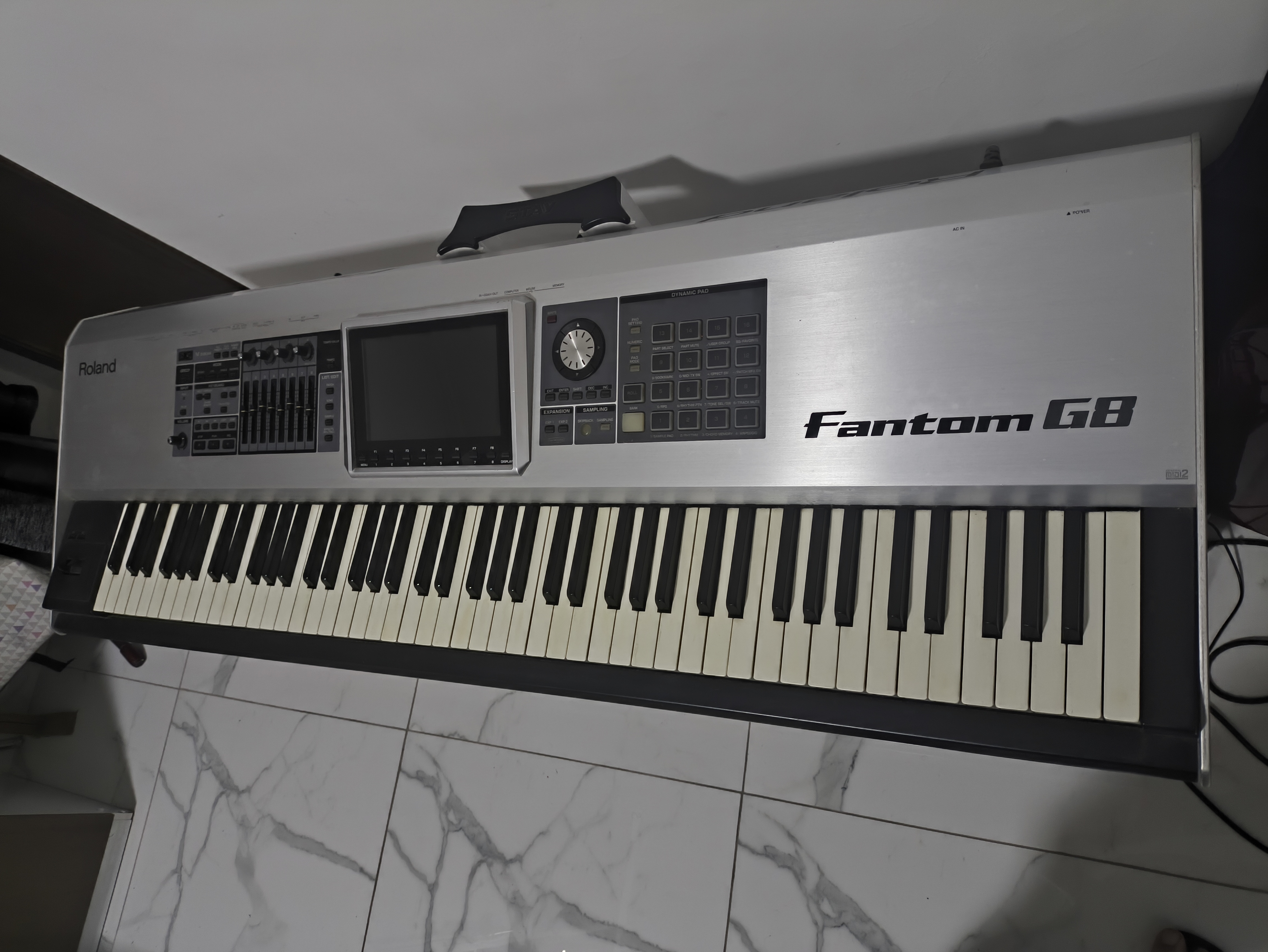 Roland Fantom G8
