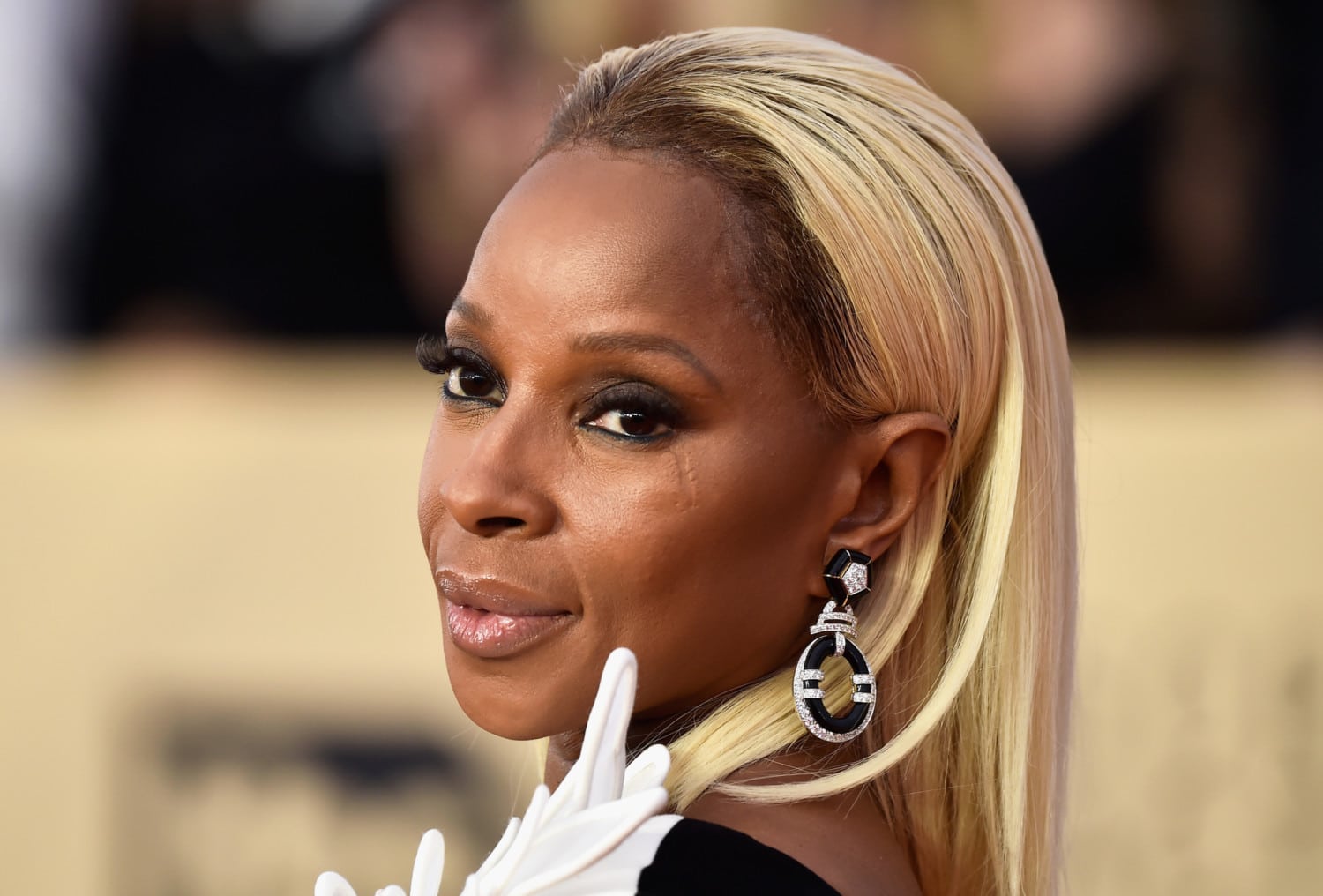 24th Annual Screen Actors Guild Awards - Arrivals by Frazer Harrison / Getty Images Entertainment mary j blige photo